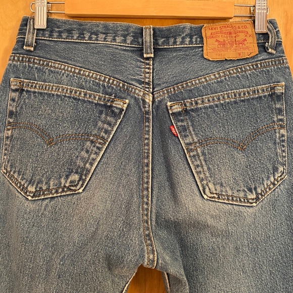 Vintage Levi’s 501 Red Tab - Picture 3 of 3